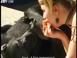 好吧，男孩，闻闻阴部