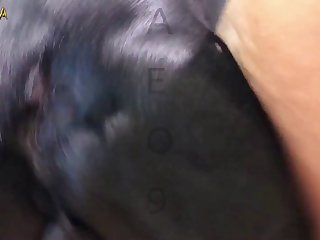 但随后，当根部接近时，锥形马鸡巴开始拉伸她的括约肌